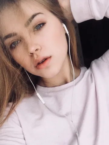 Катя
